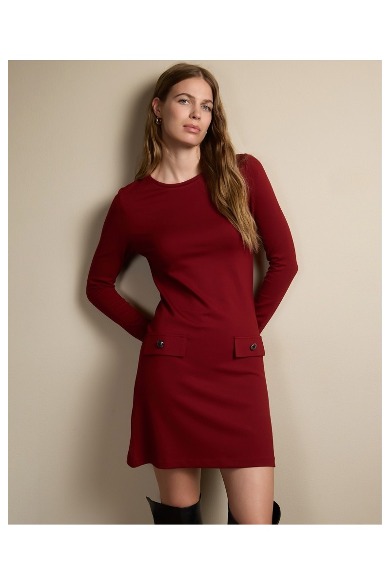 VESTIDO CORTO Y RECTO EN ROJO INGLÉS