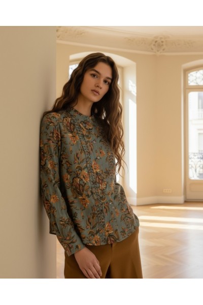 BLUSA FLUIDA CON FRUNCES