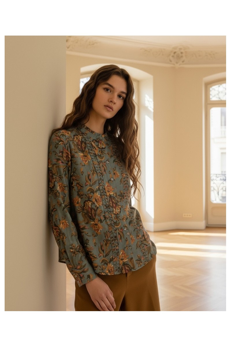 BLUSA FLUIDA CON FRUNCES BLUSA FLUIDA CON FRUNCES
